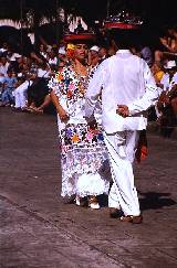 Volkstanzvorführung am Zocalo