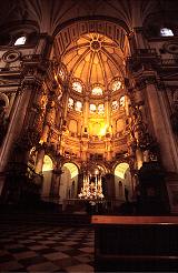 Der Silberaltar in der Kathedrale von Granada