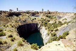 The Big Hole - das größte von Menschenhand gegrabenen Loch der Welt