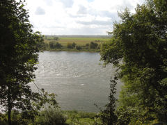 Blick über den Grenzfluß Nemunas nach Rußland