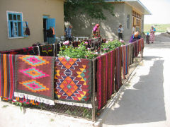 Teppichproduktion in Heimarbeit