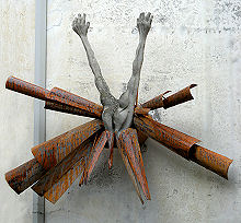 Moderne Skulpturen und Wandmalereien sind die Besonderheit von Diamante