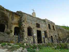 Eingang zur Chiesetta di Piedigrotta