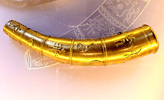 Ein Exponat aus der musikarchäologischen Ausstellung im ehemaligen Franziskanerkloster in Ystad