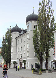 Die Liebburg am Hauptplatz von Lienz