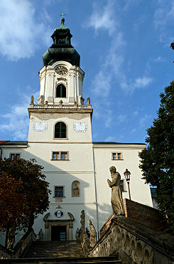 Zugang zur Kathedrale des heiligen Emmeram in Nitra