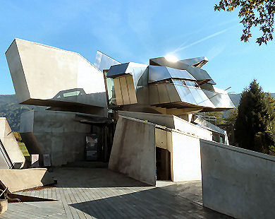 Das 'Steinhaus' von Günther Domenig in Steindorf am Ossiacher See