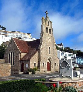 Die Pfarrkirche von St. Aubin