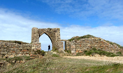 Die Überreste des mittelalterlichen Grosnez Castle