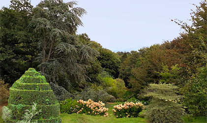 In der Parklandschaft der Domaine des Vaux