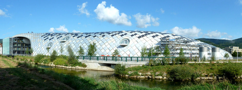 Die monströse Cité du Temps von Swatch und Omega, geplant vom japanischen Stararchitekten Shigeru Ban