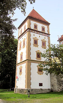 Restaurierter Wasserturm aus 1579
