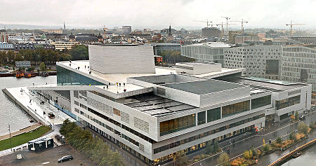 Die neue Oper von Oslo gesehen vom 9. Stock des Munch-Museums