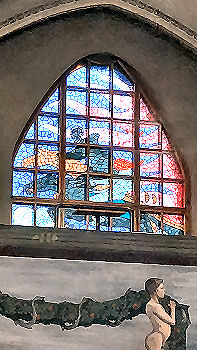 Glasfenster und Wandmalerei im Dom von Tampere