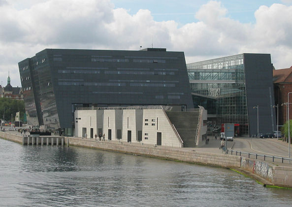 Schwarzer Diamant - die futuristische k�nigliche Bibliothek 