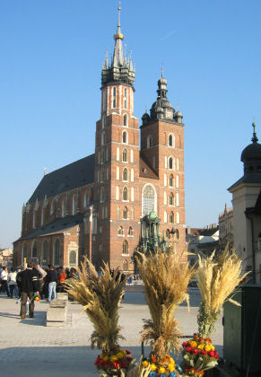 Die Marienkirche am Hauptplatz von Krakau 